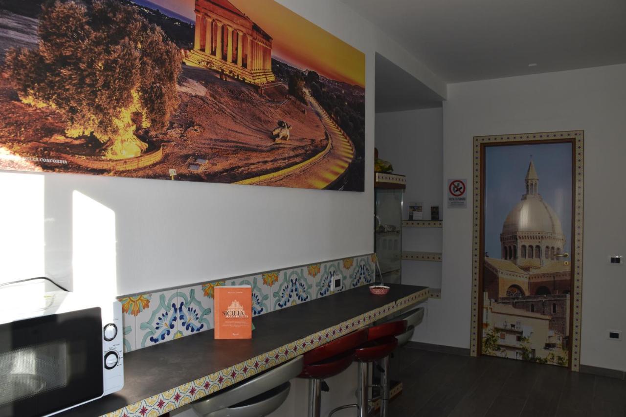 فافارا B&B Aurora المظهر الخارجي الصورة
