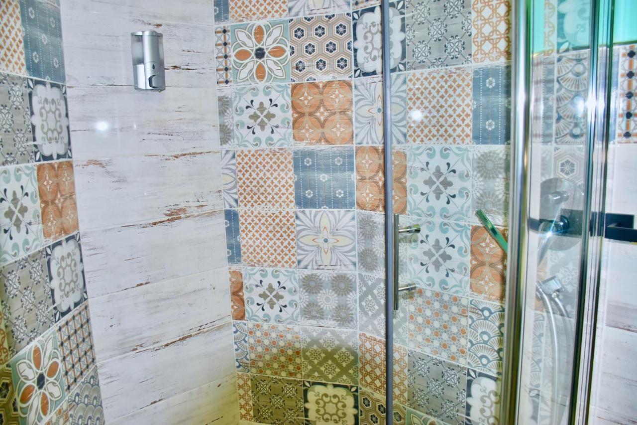 فافارا B&B Aurora المظهر الخارجي الصورة